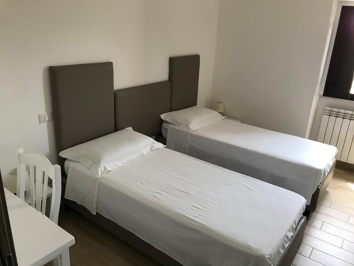 Affittacamere Fuori Porta 그로타글리에 외부 사진